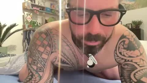 letmedoo2 online show from March 6, 8:27 pm