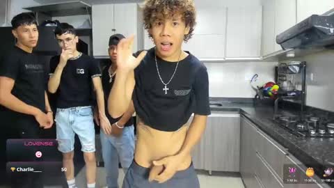 Vanesa Oliver and Andrew online show from October 7, 11:35 pm