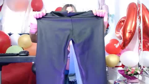 hot sexy bunny online show from February 26, 9:48 pm