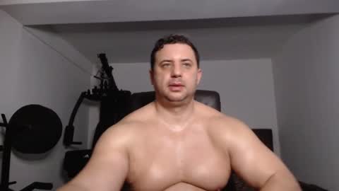 Snapshot of hot_stefano1 chatting on December 8, 5:39 am Stefano.. online show from December 8, 5:39 am