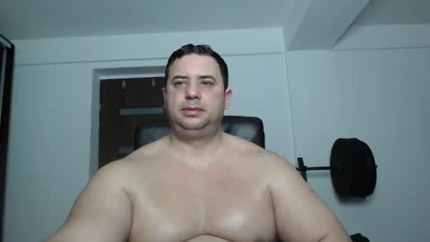 Snapshot of hot_stefano1 chatting on October 26, 4:29 am Stefano.. online show from October 26, 4:29 am