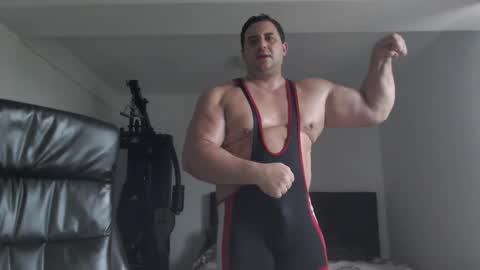 Snapshot of hot_stefano1 chatting on November 15, 1:40 pm Stefano.. online show from November 15, 1:40 pm