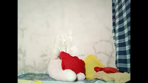 hot_warrios247 online show from February 6, 1:16 am