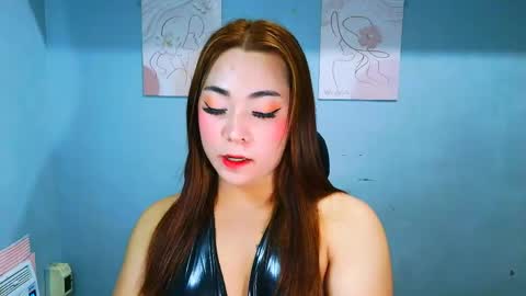 hot_xirene online show from June 5, 11:38 am