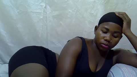 hotagrace online show from March 27, 6:40 pm