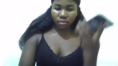 hotagrace online show from April 2, 6:05 pm