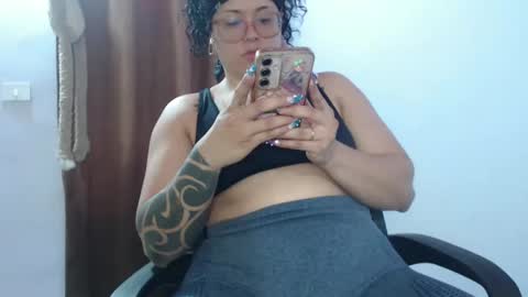 Snapshot of hotandpower10 chatting on January 22, 2:26 am Hot and PowerHOPE U MISS ME online show from January 22, 2:26 am