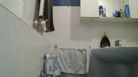 Snapshot of hotandwild2003 chatting on February 26, 10:31 pm hotandwild2003 online show from February 26, 10:31 pm