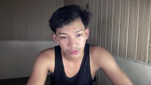 hotasian_jerome online show from May 5, 10:56 am