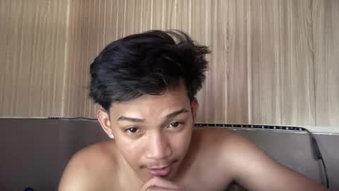 hotasian_jerome online show from May 7, 3:34 am