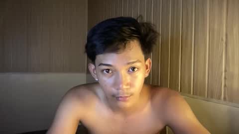 hotasian_jerome online show from May 11, 4:04 pm