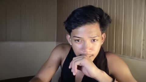 hotasian_jerome online show from May 12, 9:01 pm