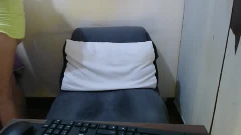 Snapshot of hotasianyue69 chatting on February 18, 11:55 pm hotasianyue69 online show from February 18, 11:55 pm