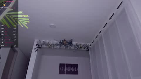 Snapshot of hotay_ chatting on January 12, 2:24 am Andrew xdres08 online show from January 12, 2:24 am