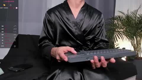 Snapshot of hotay_ chatting on January 31, 2:58 am Andrew xdres08 online show from January 31, 2:58 am