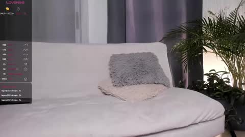 Snapshot of hotay_ chatting on February 6, 2:00 am Andrew xdres08 online show from February 6, 2:00 am