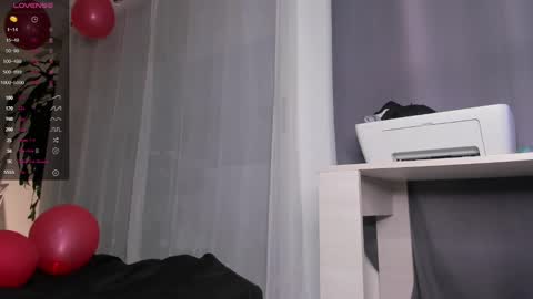 Snapshot of hotay_ chatting on February 15, 5:09 am Andrew xdres08 online show from February 15, 5:09 am
