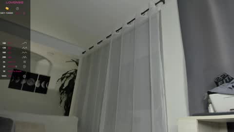 Snapshot of hotay_ chatting on March 11, 3:16 am Andrew xdres08 online show from March 11, 3:16 am