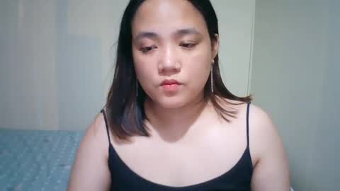 Snapshot of hotbabymomma chatting on February 19, 5:27 am Lynn online show from February 19, 5:27 am