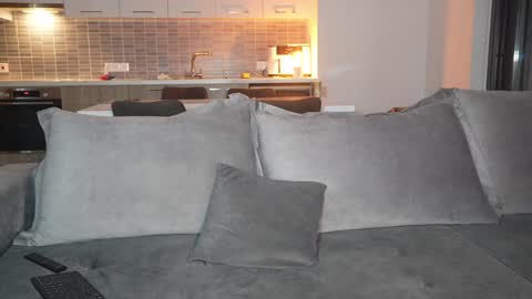 Bella online show from November 25, 4:40 pm