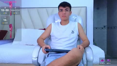 hotboy21_ online show from September 12, 3:50 am