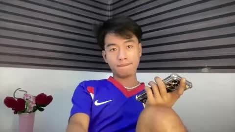 hotboy_marc online show from April 29, 12:05 am