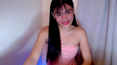 Snapshot of hotbunnyrainx chatting on December 20, 6:24 pm rain online show from December 20, 6:24 pm