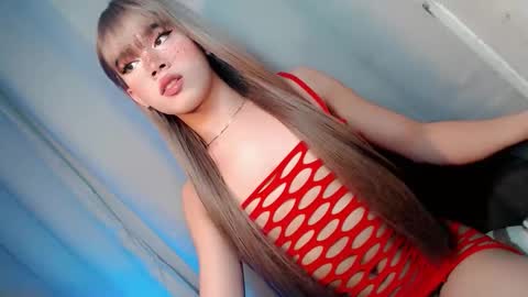 hotchescacummer online show from February 10, 4:44 pm