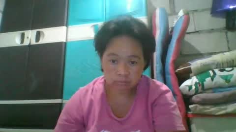 Snapshot of hotchicks4uxx chatting on December 17, 5:02 am hotchicks4uxx online show from December 17, 5:02 am