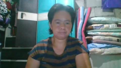 Snapshot of hotchicks4uxx chatting on January 15, 10:42 am hotchicks4uxx online show from January 15, 10:42 am