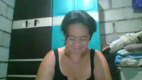 Snapshot of hotchicks4uxx chatting on January 17, 1:38 pm hotchicks4uxx online show from January 17, 1:38 pm