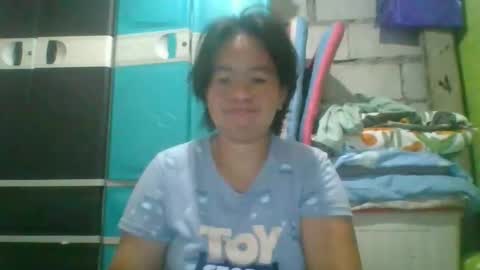 Snapshot of hotchicks4uxx chatting on February 4, 12:16 am hotchicks4uxx online show from February 4, 12:16 am