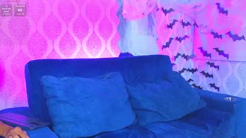 Snapshot of hotcouple_222 chatting on October 20, 7:31 am hotcouple_222 online show from October 20, 7:31 am