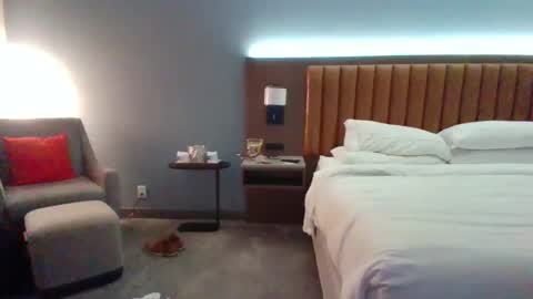 hotdog1124 online show from December 4, 2:54 am