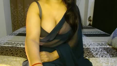 Snapshot of hoteliza6 chatting on December 19, 8:02 pm Eliza i dont show face in any show online show from December 19, 8:02 pm