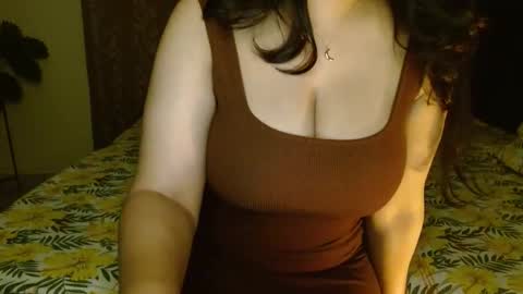 Snapshot of hoteliza6 chatting on February 7, 10:35 pm Eliza i dont show face in any show online show from February 7, 10:35 pm