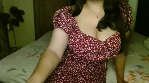 Snapshot of hoteliza6 chatting on February 13, 7:32 pm Eliza i dont show face in any show online show from February 13, 7:32 pm