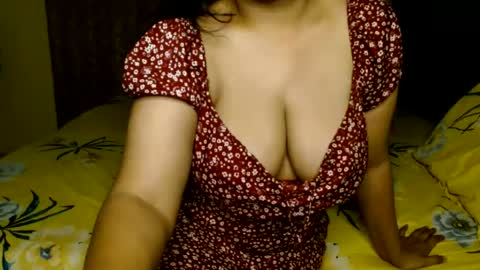 Snapshot of hoteliza6 chatting on July 27, 5:42 pm Eliza i dont show face in any show online show from July 27, 5:42 pm