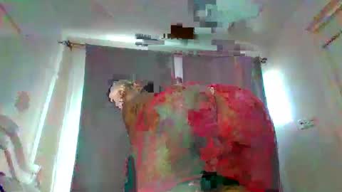 Snapshot of hotfalling706077 chatting on December 28, 8:58 am hotfalling706077 online show from December 28, 8:58 am