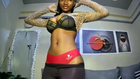 Snapshot of hotfalling706077 chatting on January 16, 1:37 am hotfalling706077 online show from January 16, 1:37 am