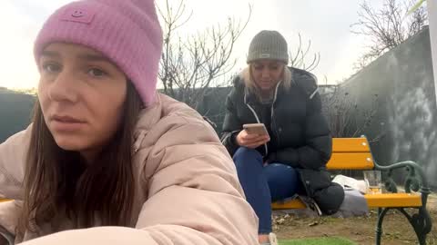 Anna online show from December 18, 1:12 pm