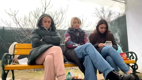 Anna online show from February 8, 1:44 pm