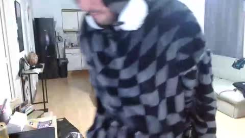 Snapshot of hotfilled chatting on October 17, 4:53 pm Mephisto667 online show from October 17, 4:53 pm