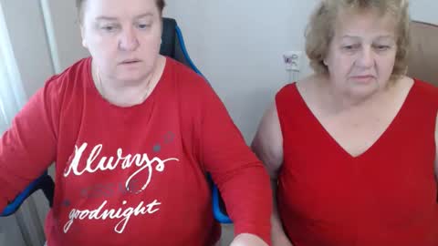 Snapshot of hotfiremommy chatting on October 3, 7:05 am LimonkaFire online show from October 3, 7:05 am