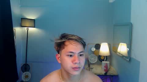 Snapshot of hotfucker_drei chatting on September 27, 8:19 am hotfucker_drei online show from September 27, 8:19 am