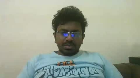 Snapshot of hotgluteus4321 chatting on May 17, 5:42 pm hotgluteus4321 online show from May 17, 5:42 pm
