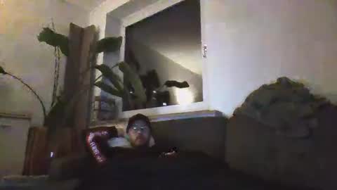 Snapshot of hotguitarplayernaked chatting on December 25, 8:28 pm hotguitarplayernaked online show from December 25, 8:28 pm