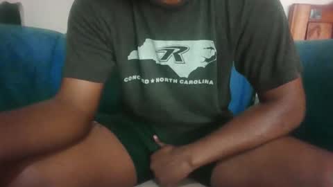 hotguyy001 online show from September 30, 5:56 am