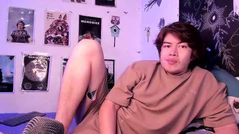 Snapshot of hothoneychile chatting on March 23, 3:43 am Sam and Nico online show from March 23, 3:43 am