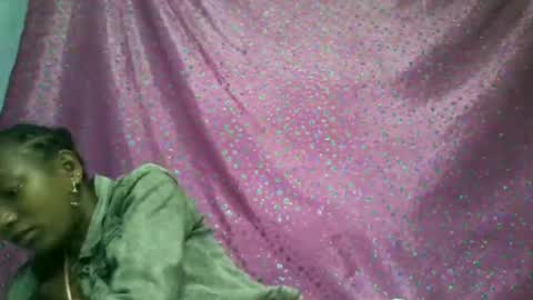 veronique online show from November 21, 2:27 pm